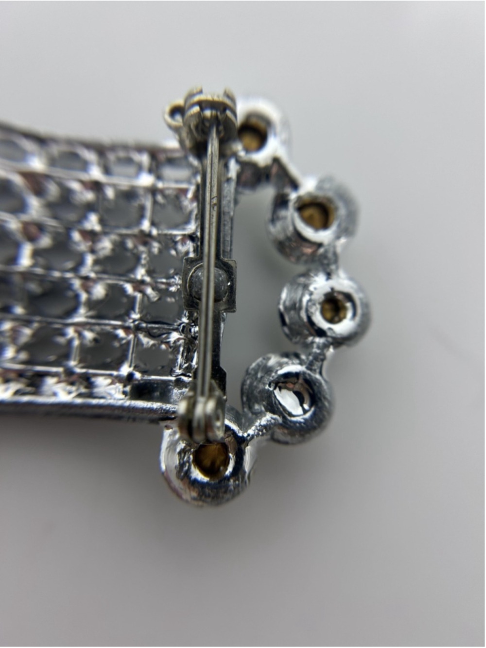 Brooch Silver Tone Rhinestone Pave Tapered Bar Abstract Statement Pin Jewelry - Picture 5 of 6
